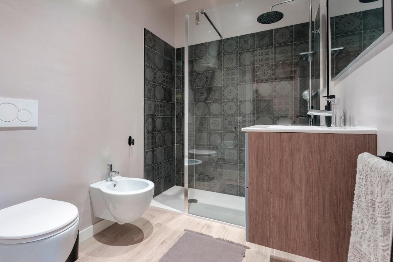 Casa Lugana 19 - Monolocale Con Piscina Direttamente A Lago Sirmione Ngoại thất bức ảnh